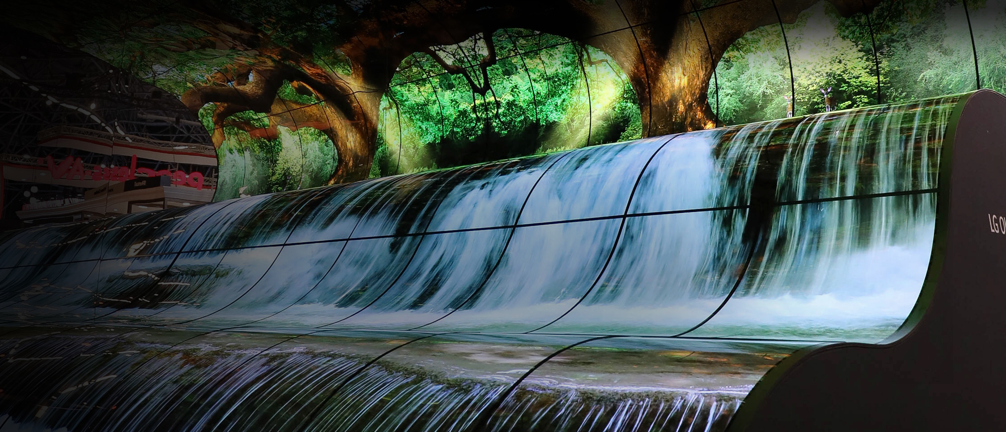 Main LG Information Display