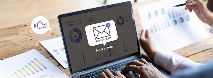 An example image demonstrates how users receive a signage analysis report via email through the LG ConnectedCare solution.